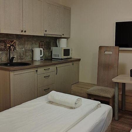 Kubu Ground Floor Rooms Klaipėda Dış mekan fotoğraf